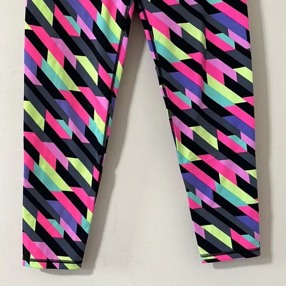 Victoria’s Secret Sport Knockout Neon Geometric Pattern High Rise Leggings - Picture 3 of 7